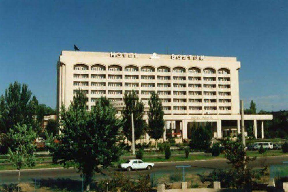 Hotel Dostuk Bișkek Exterior foto